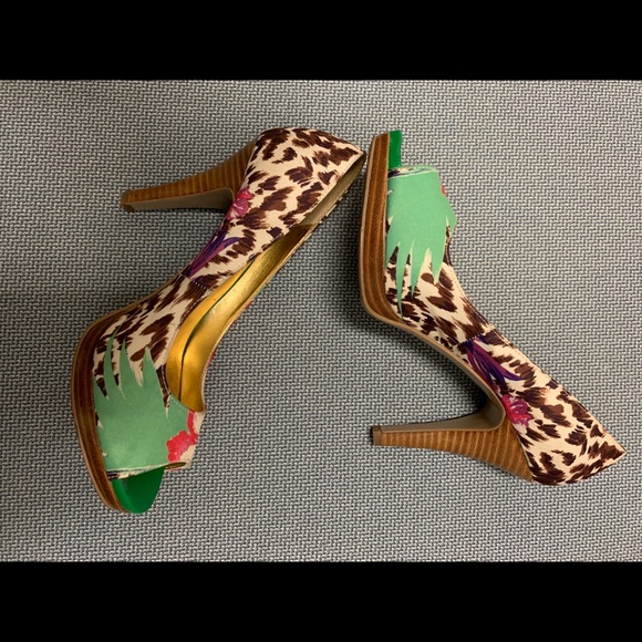 Nine West heels - Picture 2 of 3